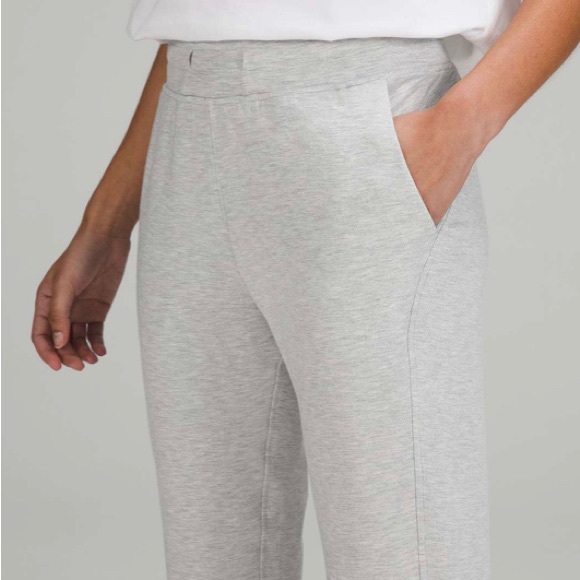 lululemon Ready to Fleece HR Jogger Grey Size 6 NWT - Picture 3 of 4